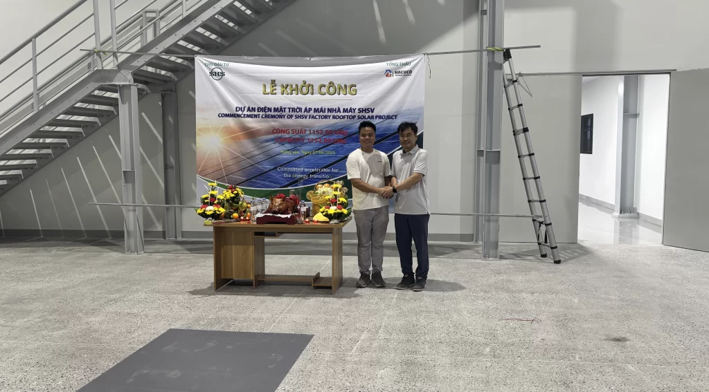 Nhà thầu HACUCO và nhà đầu tư dự án điện mạt troeif áp mái nhà máy shsv samhongsa